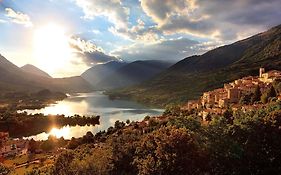 HOTEL HOLIDAYS a Barrea - Natura, Relax e Benessere nel Parco d'Abruzzo